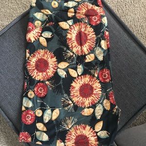 TC LULAROE LEGGINGS